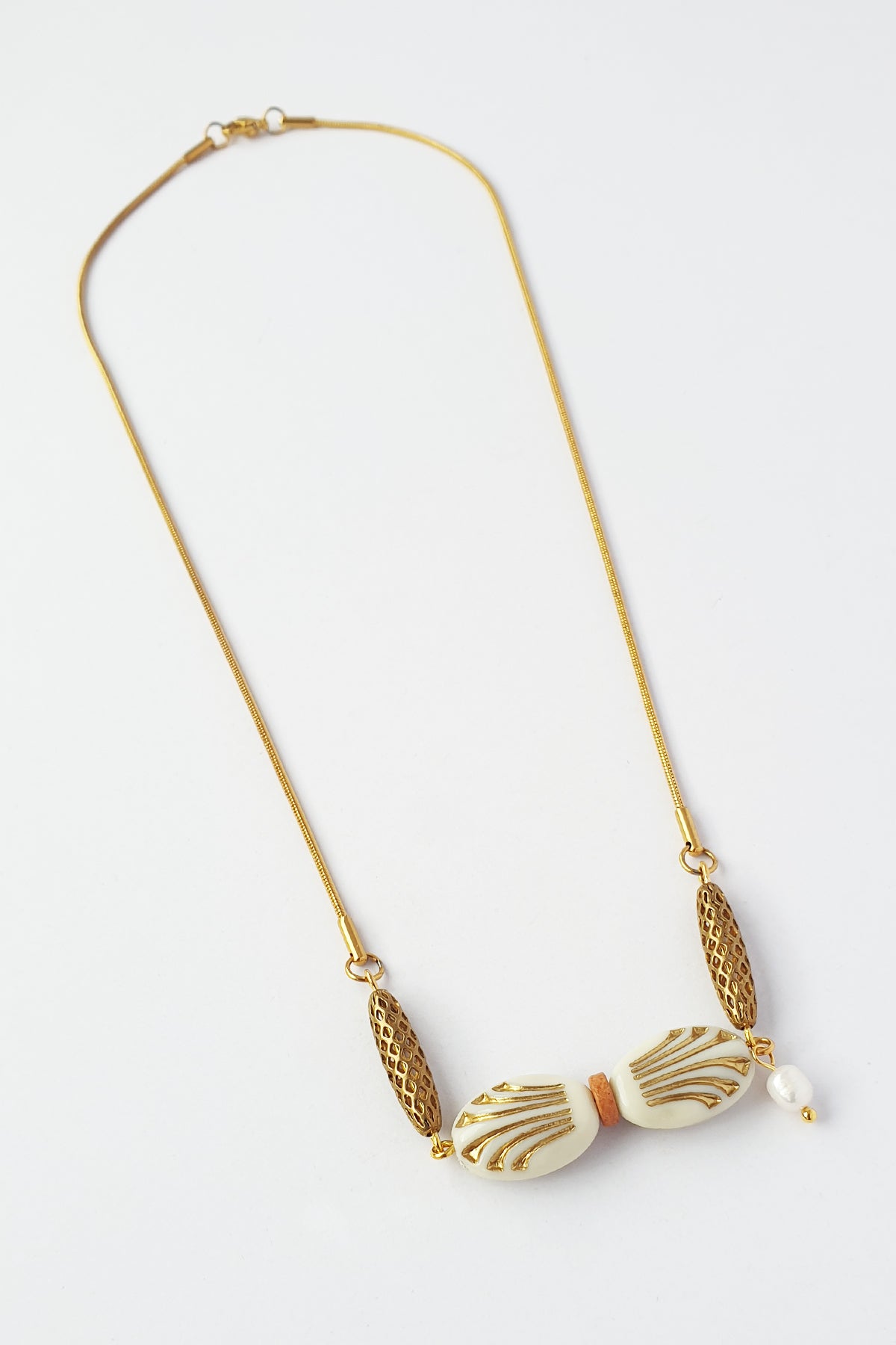 CHATEAU NECKLACE