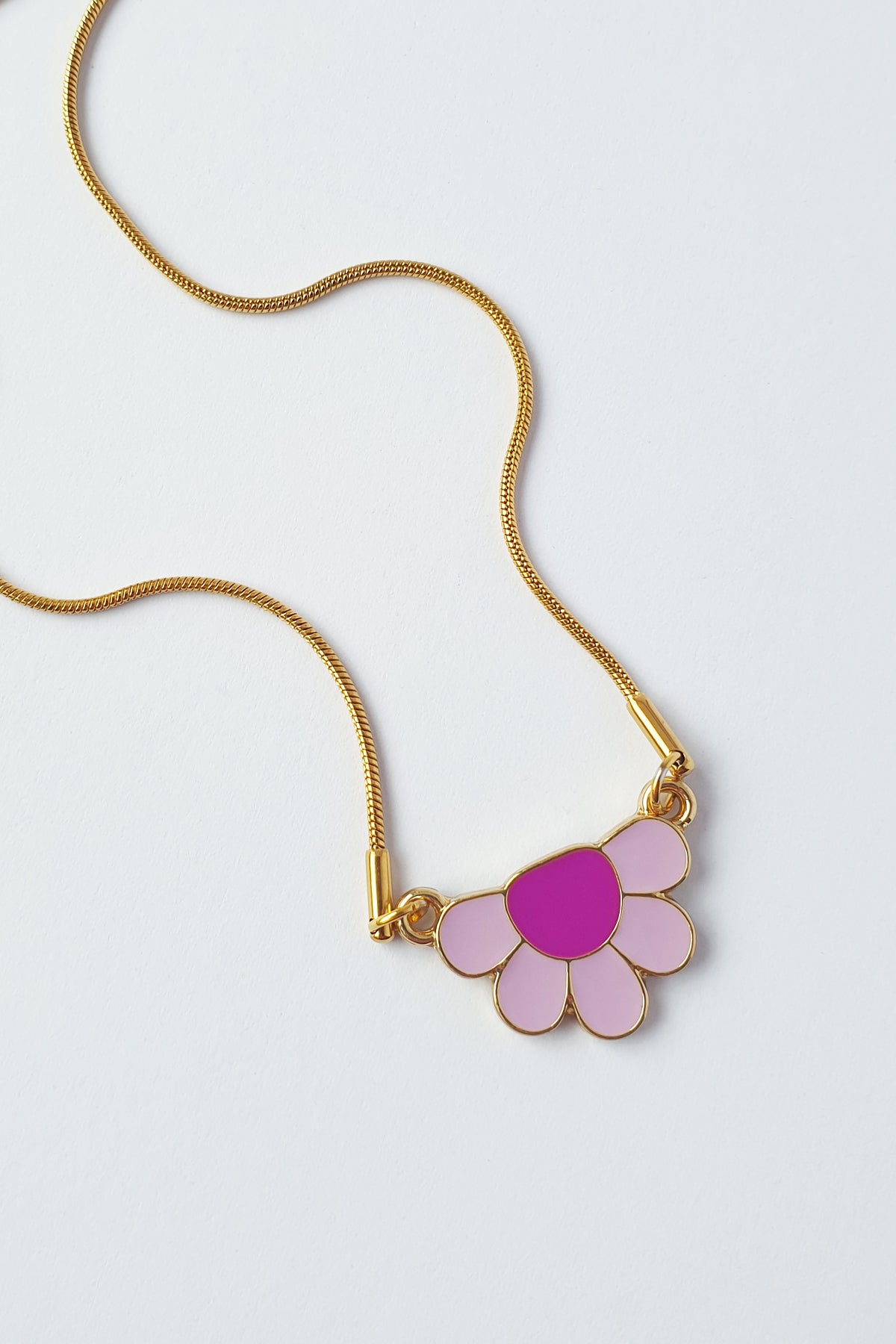 PICNIC NECKLACE